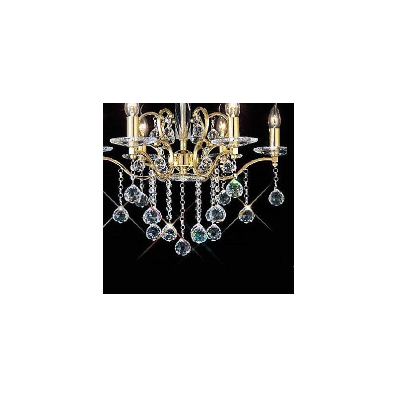Lampadario classico in cristallo e metallo oro