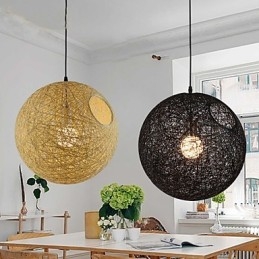Lampadario a sospensione globo in rattan e canapa