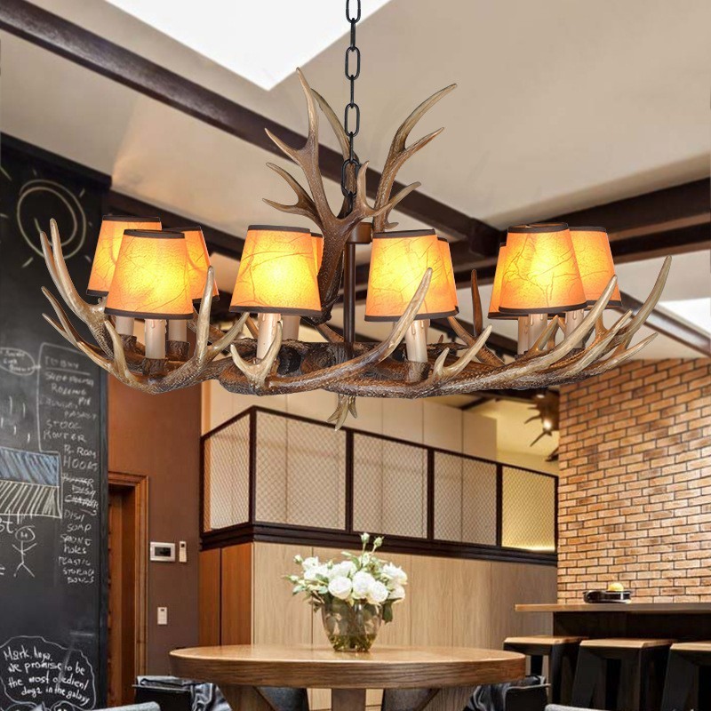 Lampadario antico retrò rustico con paralumi in corna di cervo, 10 luci E14, Ø 90 cm
