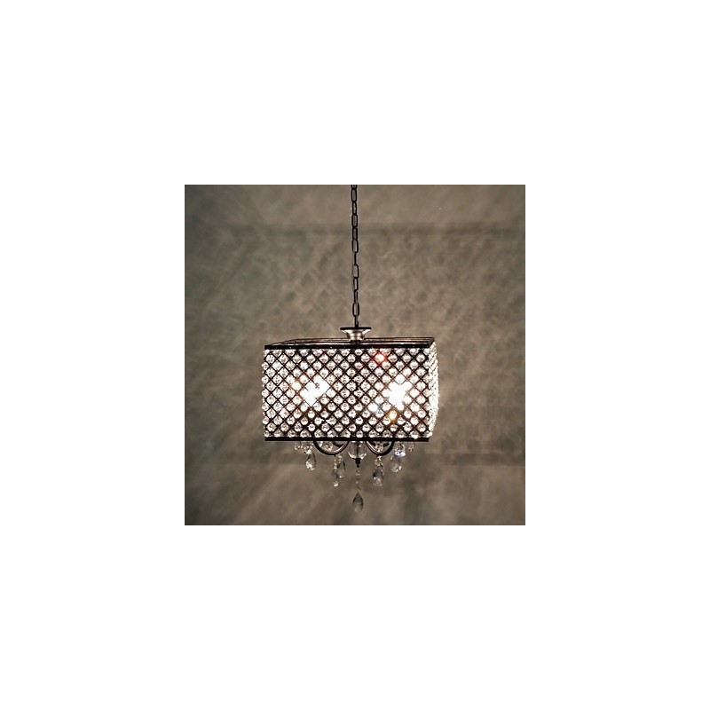 Lampadario classico tradizionale in metallo dipinto e cristallo