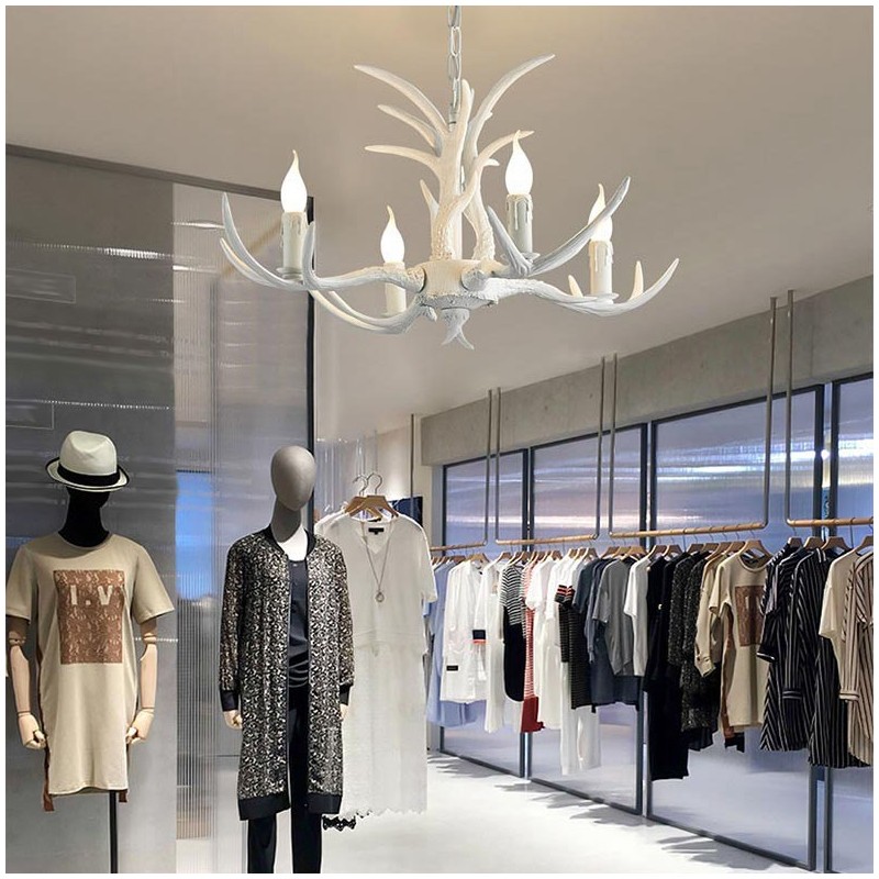 Lampadario rustico bianco a 4 luci con corna di cervo E14