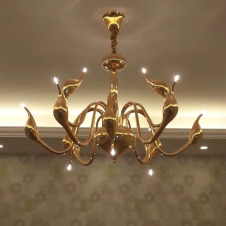 Lampadario a sospensione moderno in metallo dorato a forma di cigno, 12 luci