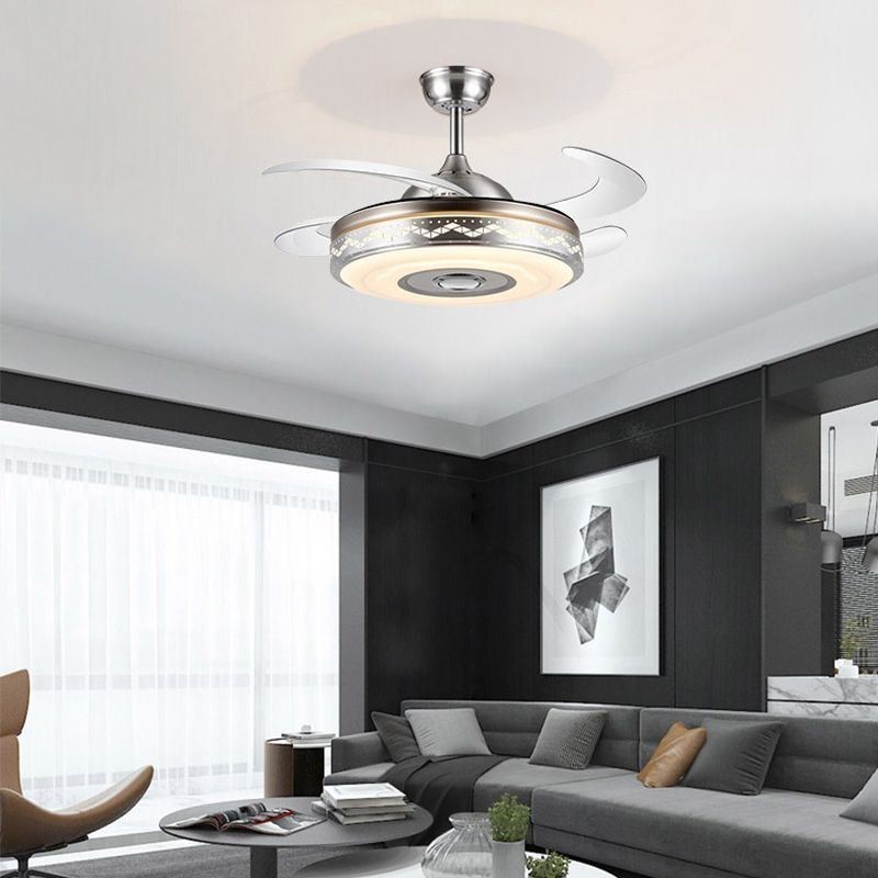 Ventilatore da soffitto moderno con luce LED e telecomando