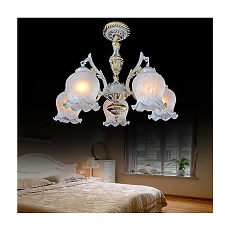 Lampadario classico vintage in metallo bianco e oro con paralume in vetro