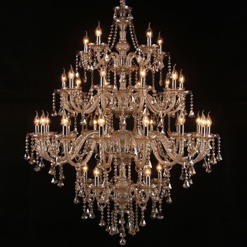 Lampadario in cristallo color cognac con 35 luci
