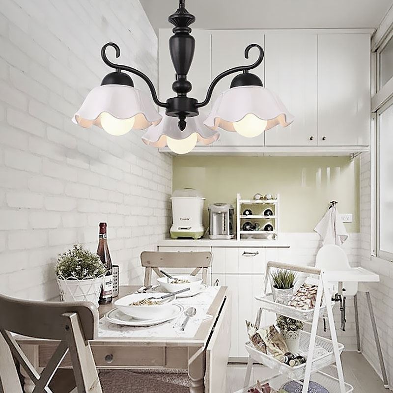 Lampadario a sospensione nordico in ferro e vetro a forma di fiore 3 luci E26/E27 55 x 30 cm
