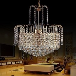 Lampadario a sospensione in cristallo moderno ed elegante