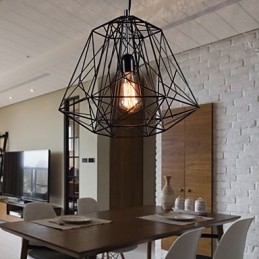 Lampadario a sospensione con paralume a treccia nera