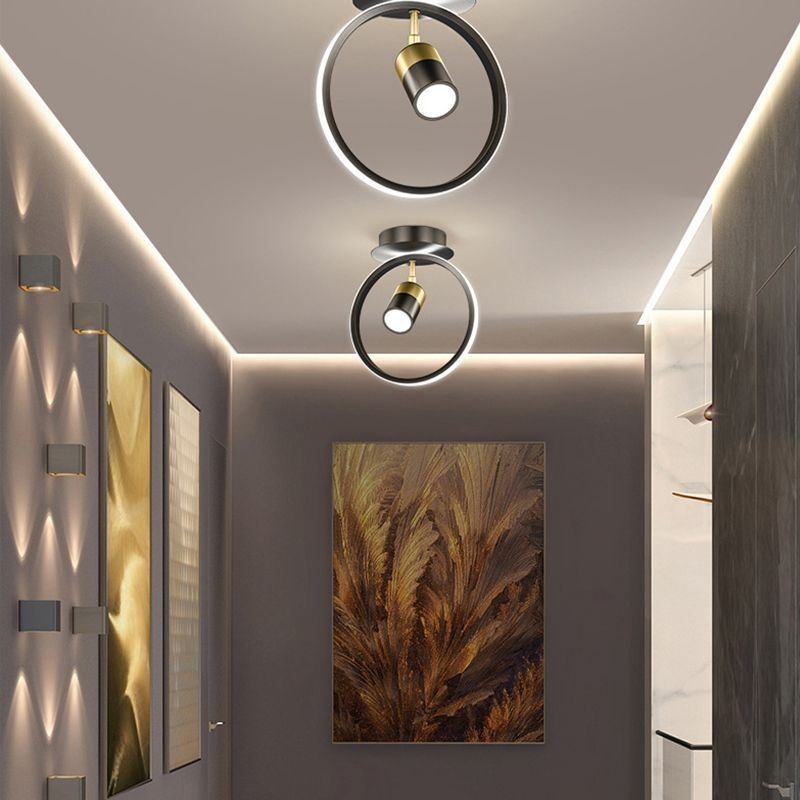 Plafoniera LED a filo in acrilico minimalista