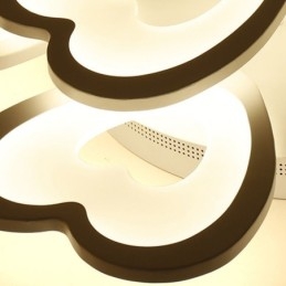 Plafoniera LED a filo a forma di petalo e cuore