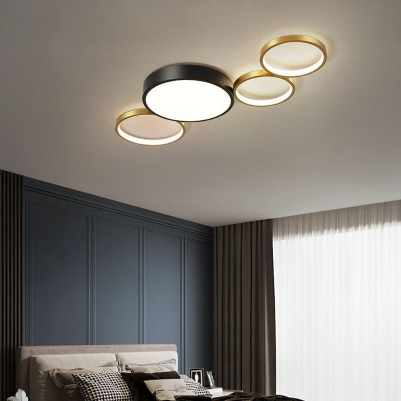 Plafoniera LED da soffitto a 4 anelli nero e oro con lampadina inclusa 68 W 88 x 40 x 6 cm