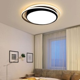 Plafoniera LED moderna a filo con cornice quadrata geometrica