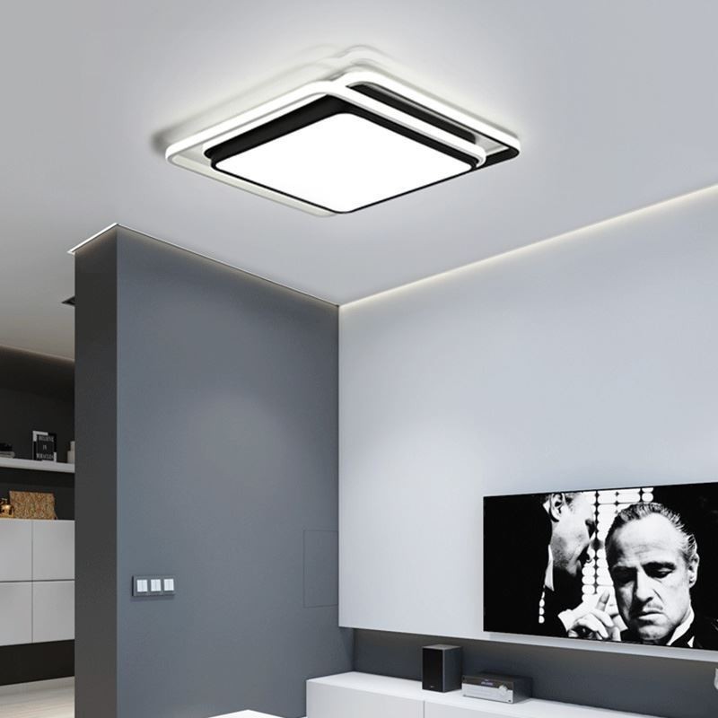 Plafoniera LED moderna a filo con cornice quadrata geometrica