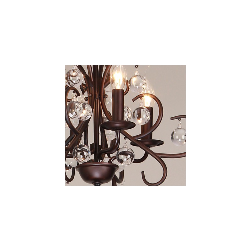 Lampadario classico tradizionale in metallo dipinto e cristallo