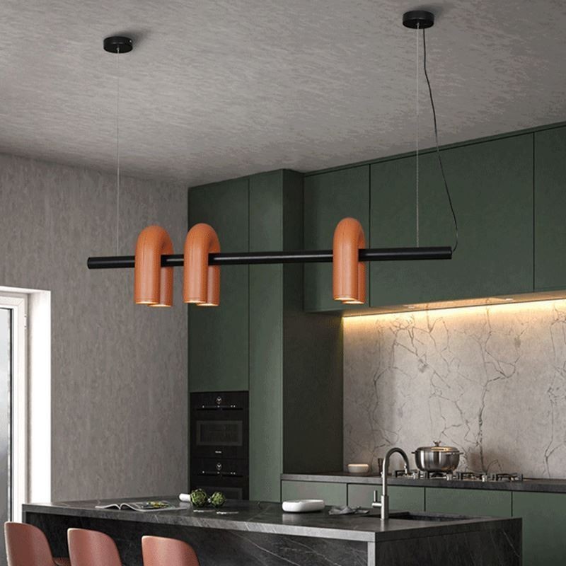 Lampada a sospensione in ferro battuto a forma di U con paralume girevole 90°