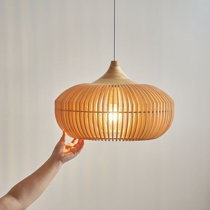 Lampadario a sospensione a forma di zucca in legno