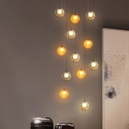 Lampadario moderno a sfere di vetro colorato