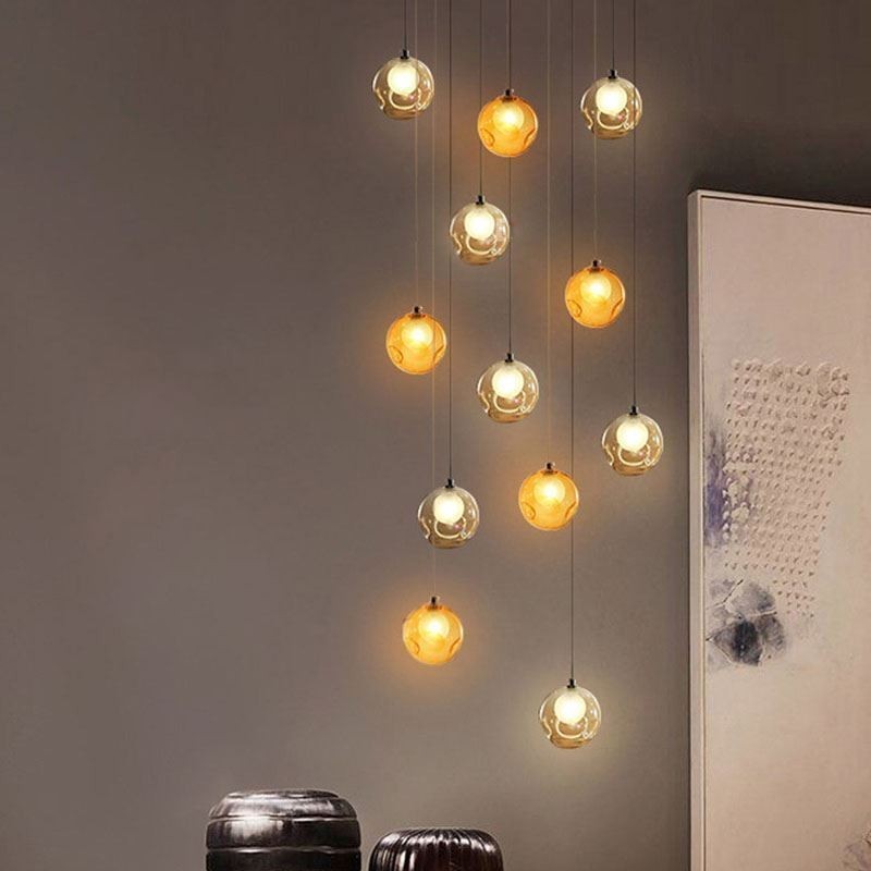 Lampadario moderno a sfere di vetro colorato