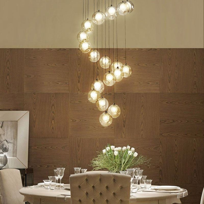 Lampadario moderno a sfere di vetro colorato