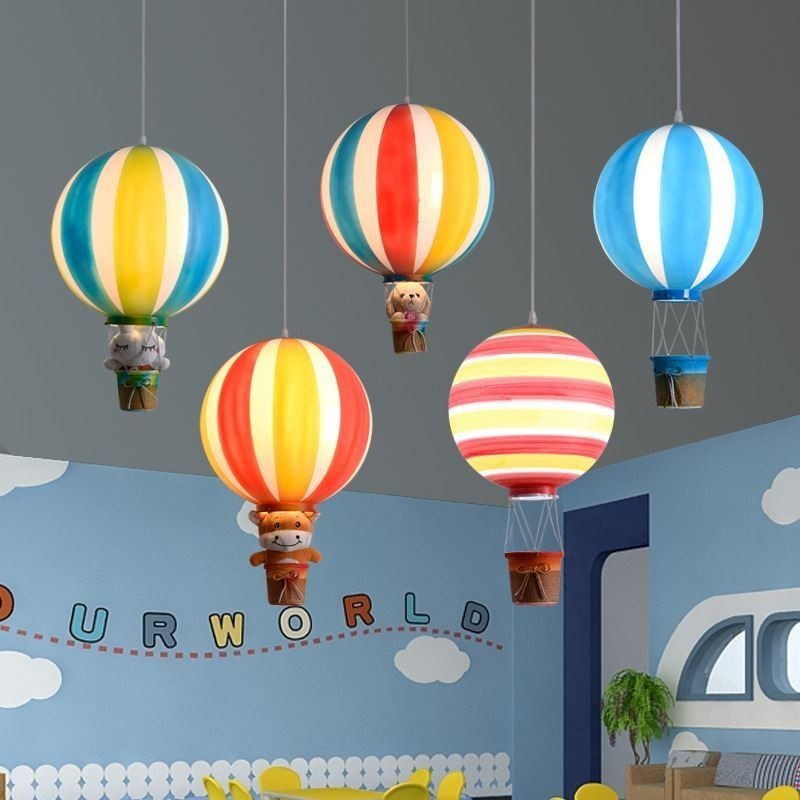 Lampada a sospensione a palloncino colorata con decorazione in acrilico