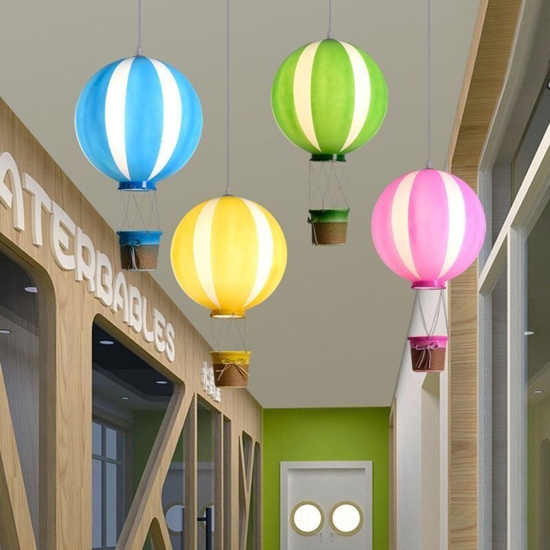 Lampada a sospensione a palloncino colorata con decorazione in acrilico