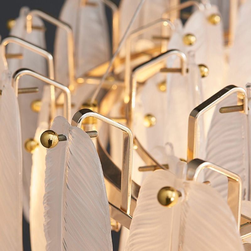 Lampadario a sospensione in vetro artistico con ciondolo rotondo a forma di piuma