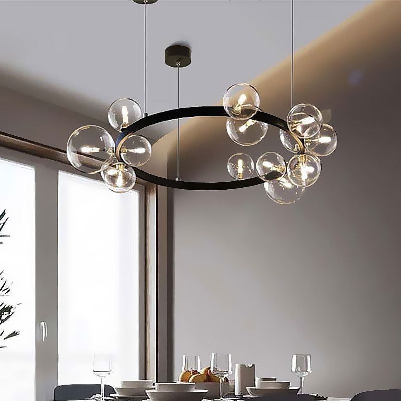 Lampadario a sospensione moderno in metallo con sfere in vetro trasparente