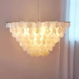 Lampadario a sospensione rotondo a strati con conchiglia naturale