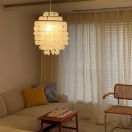 Lampada a sospensione classica moderna con paralume a conchiglia bianca