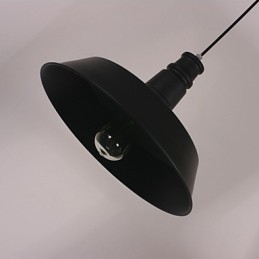 Lampada a sospensione moderna nera in metallo con paralume circolare