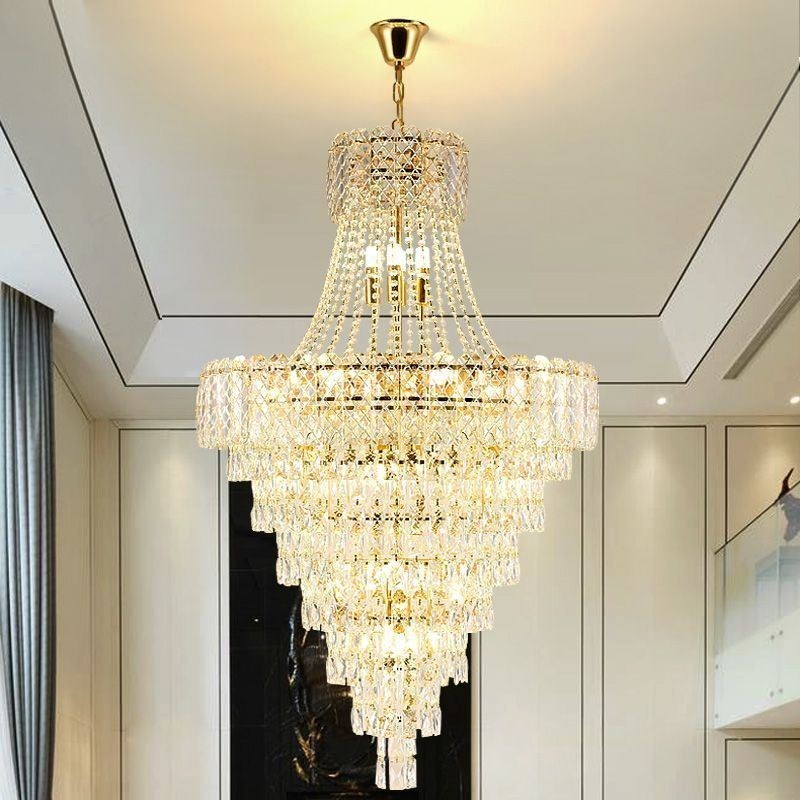 Lampada a sospensione in cristallo conica moderna ed elegante
