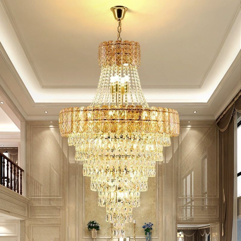 Lampada a sospensione in cristallo conica moderna ed elegante