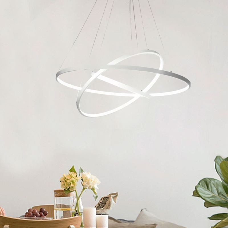 Lampada a sospensione LED moderna nera in alluminio con 3 anelli