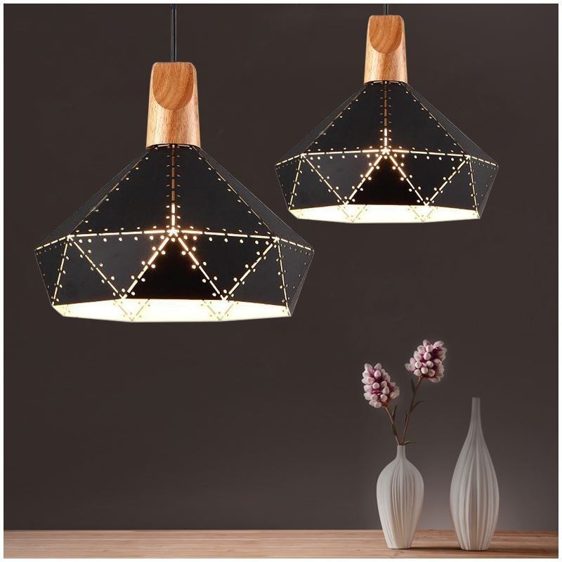 Lampada a sospensione industriale retrò in ferro con paralume cavo