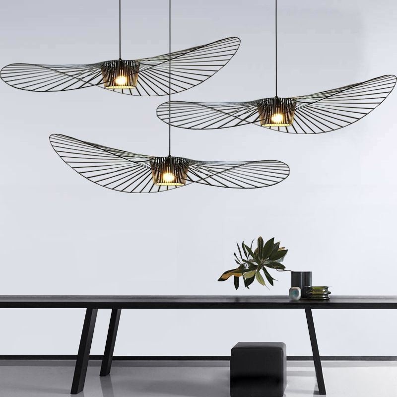 Lampada a sospensione in ferro con cappello in paglia, 1 luce