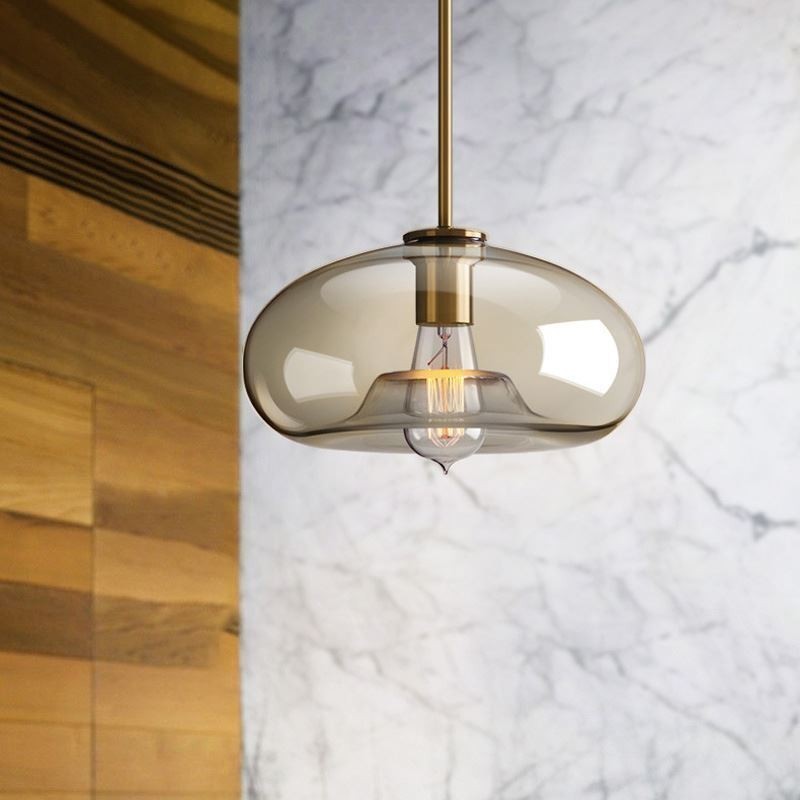Lampada a sospensione minimalista in vetro color cognac
