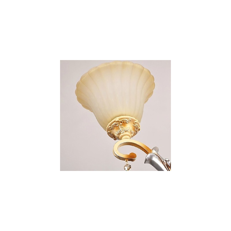 Lampadario classico in cristallo dipinto bianco