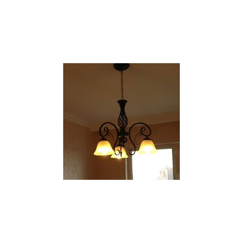 Lampadario rustico in metallo dipinto stile candle