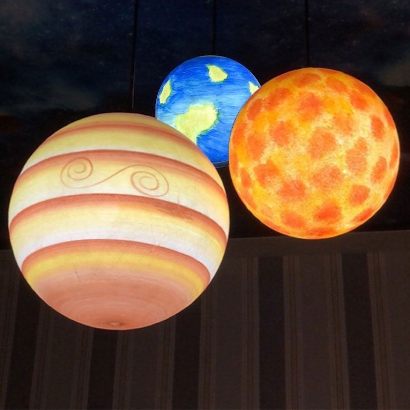 Lampada a sospensione Nordic Planet Design con pianeti del sistema solare