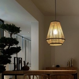 Lampada a sospensione in bambù intrecciato da comodino