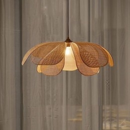 Lampada a sospensione in rattan intrecciato a mano Petal Wabi Sabi