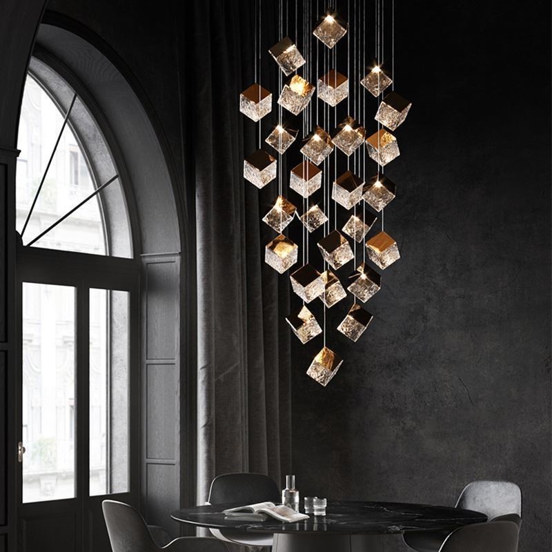 Lampada a sospensione in vetro creativa con paralume e dettagli in metallo
