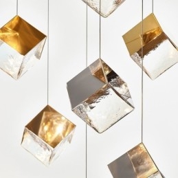 Lampada a sospensione in vetro creativa con paralume e dettagli in metallo