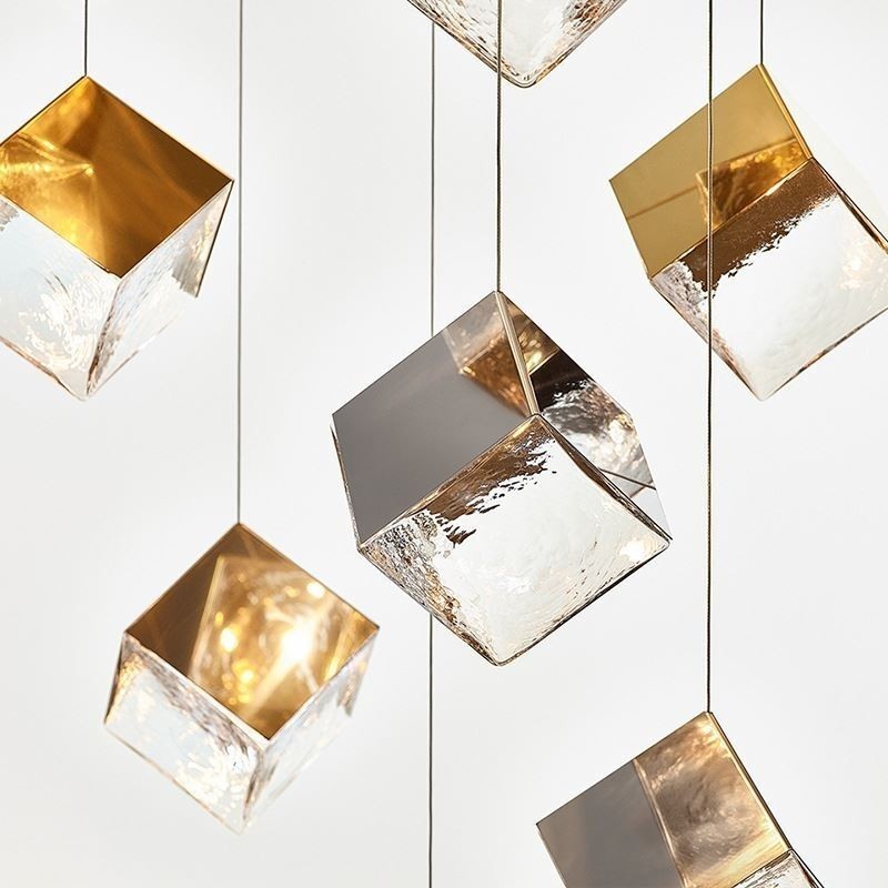 Lampada a sospensione in vetro creativa con paralume e dettagli in metallo
