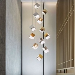 Lampada a sospensione in vetro creativa con paralume e dettagli in metallo