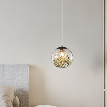 Lampada a sospensione in vetro a sfera con foglie natalizie, ottone, 25 x 25 cm
