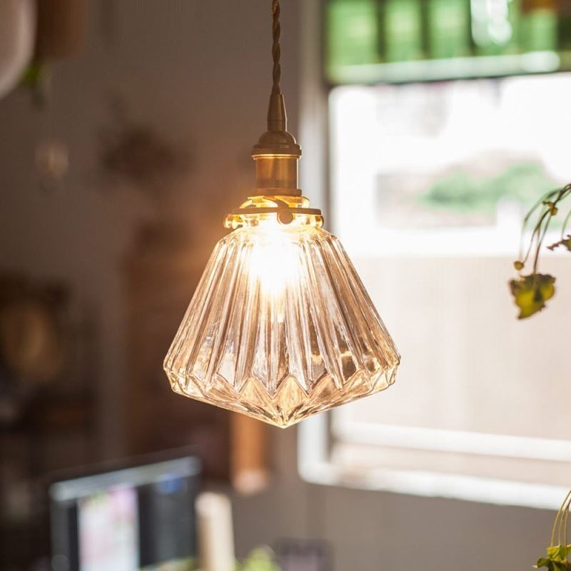 Lampada a sospensione in vetro trasparente a coste con dettaglio diamante, ottone