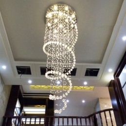 Lampadario a sospensione moderno a spirale in cristallo K9 per scale e soffitti alti