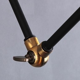 Applique a braccio oscillante rustica in metallo