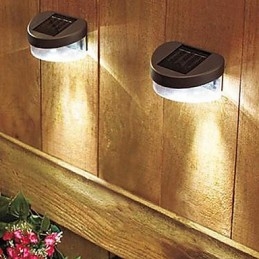 Luce da parete solare bianco freddo per giardino, percorso e recinzione